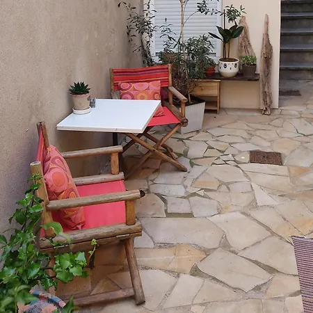 Quartier アパート